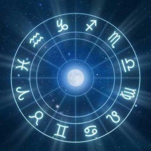 Horoscop lunar mai 2015: noroc pentru Fecioare si bani pentru Pesti?